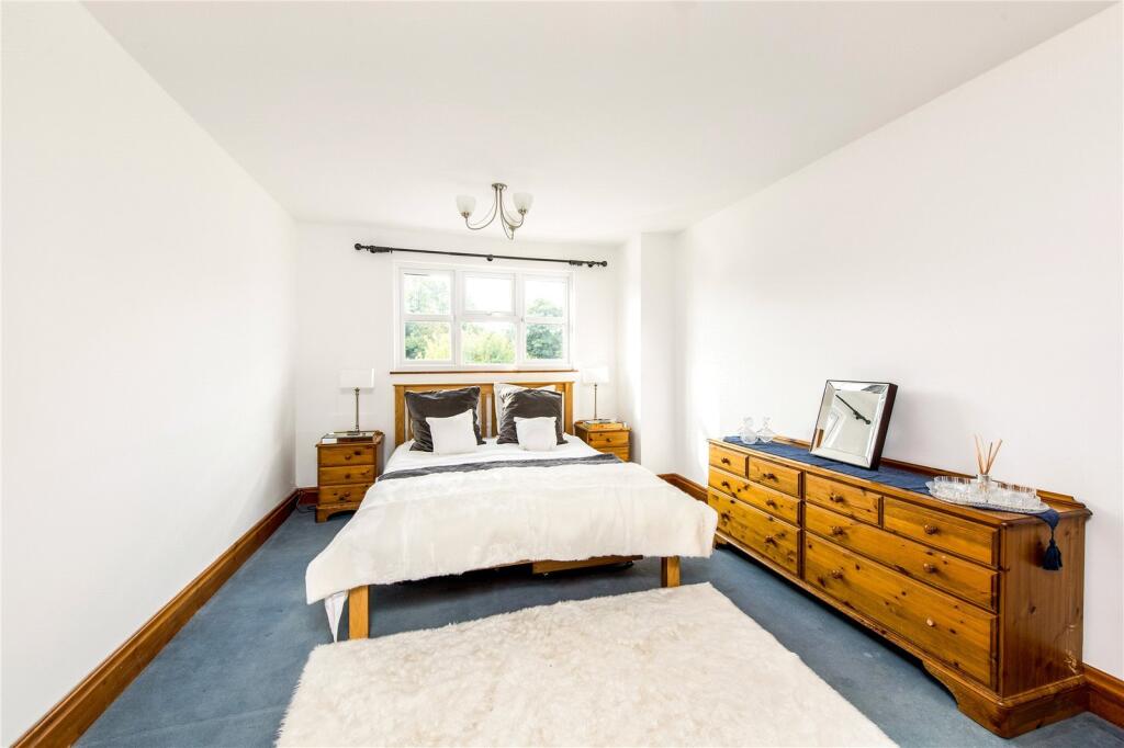 House in Three Rivers, Abbots Langley - View 5
