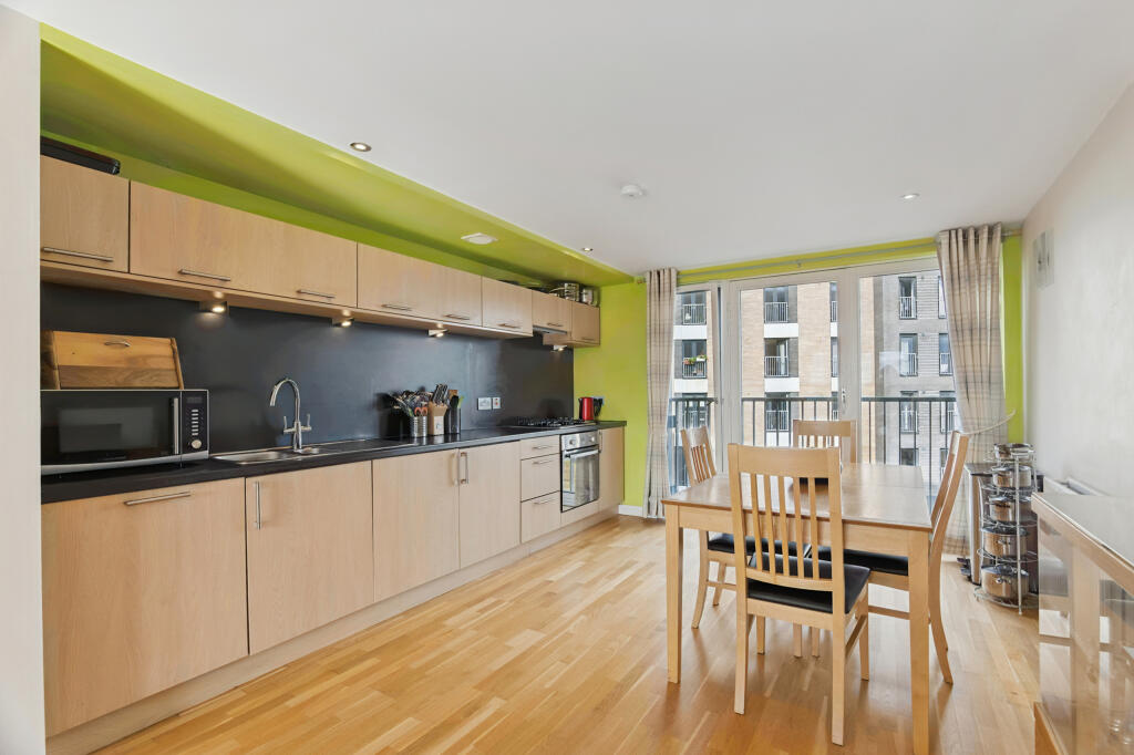 Apartment in Glasgow, Calton - View 4