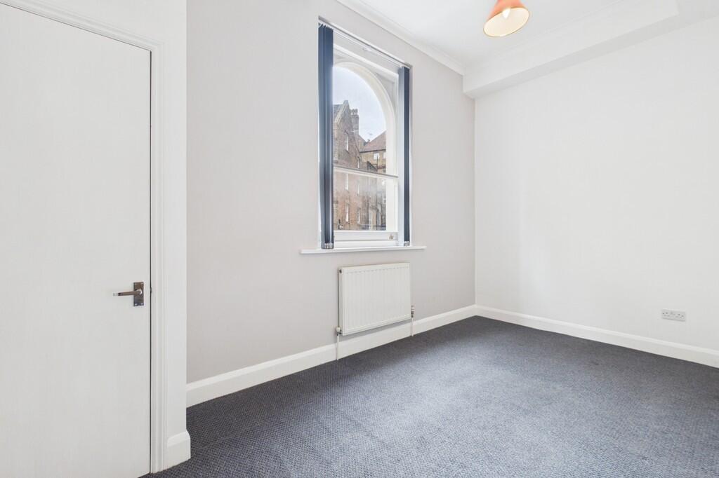 Apartment in Folkestone and Hythe, Foord, Folkestone - View 5