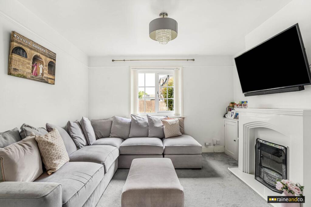 House in Hatfield, Old Hatfield - View 3