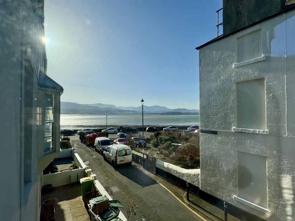 Raglan Street, Beaumaris photo 3