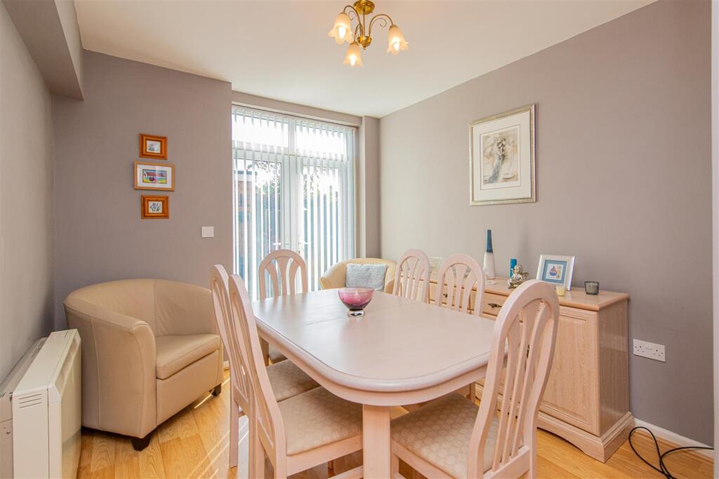 House in Northampton, Burton Latimer - View 4