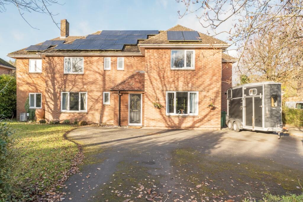 Main image of property: Beranburh Field Swindon SN4