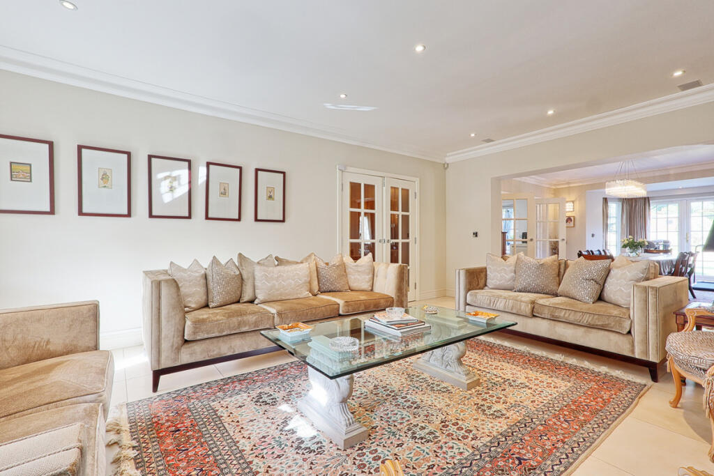 House in Romford - View 5