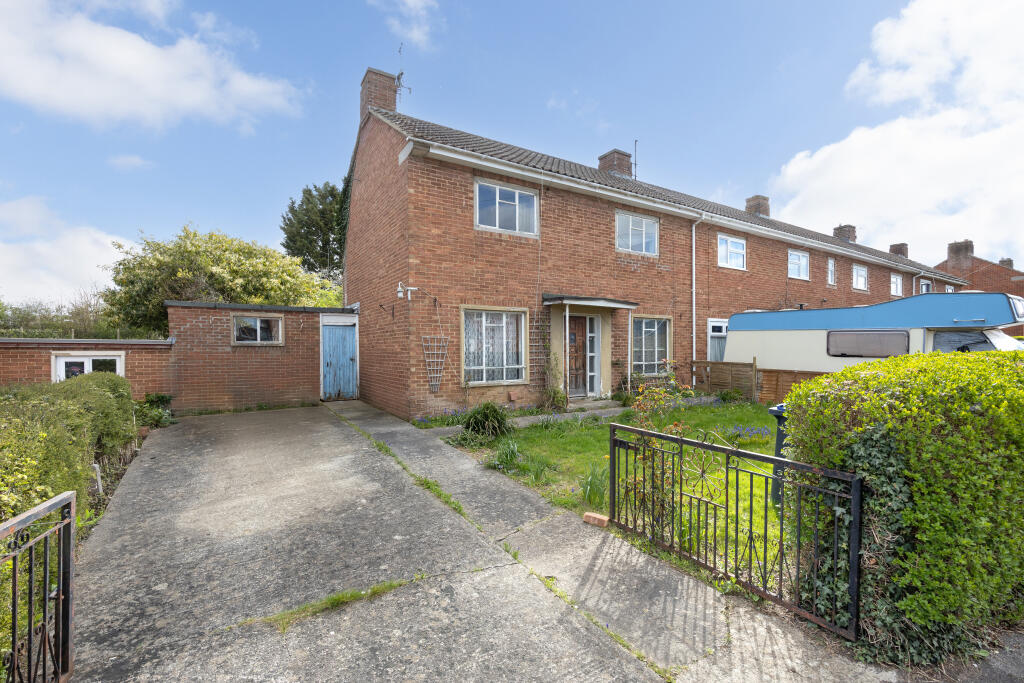 3-bed semi-detached on Westfield Road, Trowbridge, £190,000