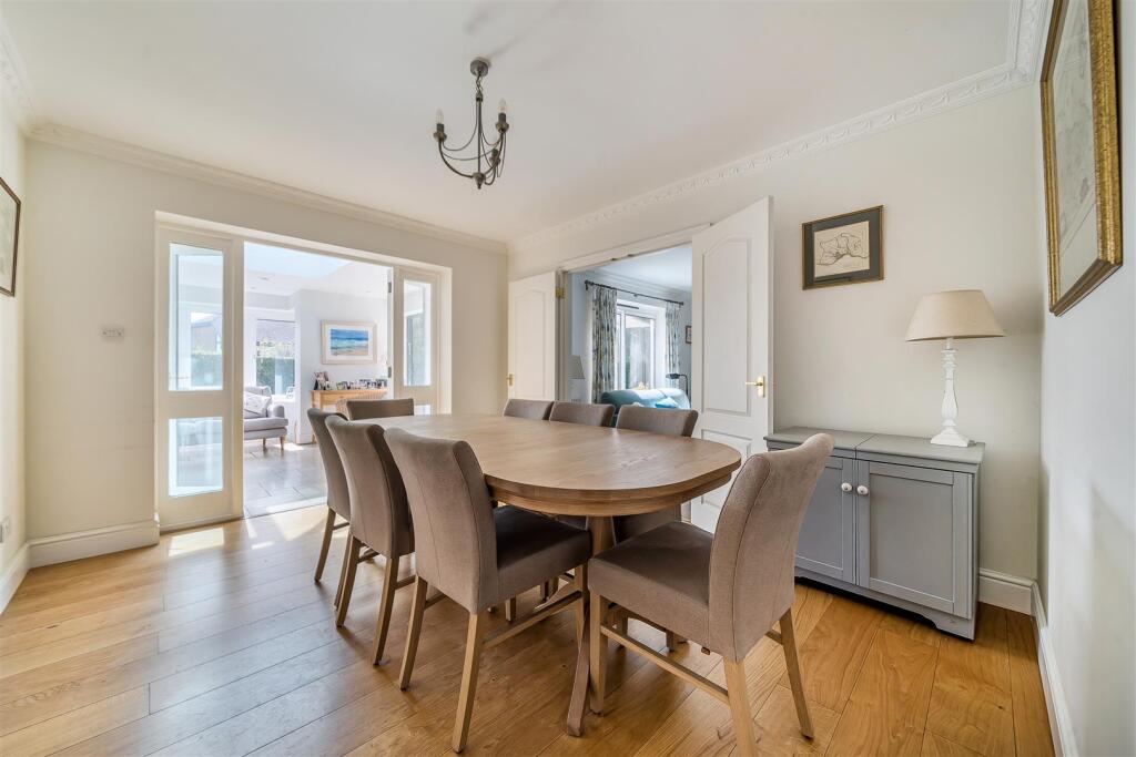 House in Dover, Selson, Eastry - More