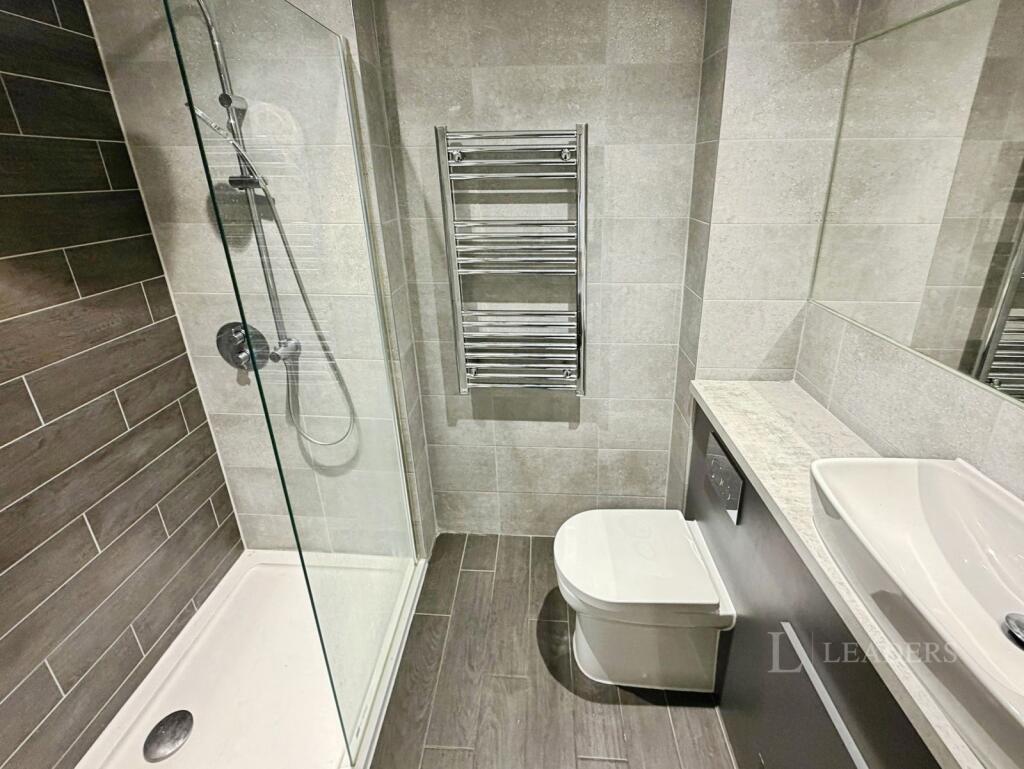 Apartment in Sheffield, Moorfoot, City Centre - More