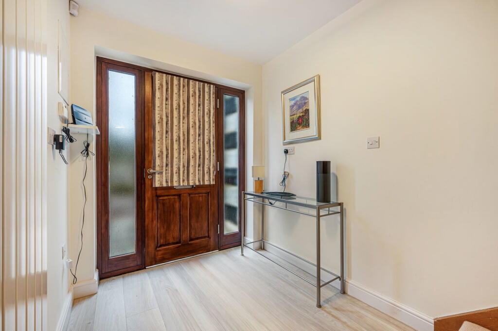 9 Windward Way, Bowness, The Lake District, LA23 3BF photo 4