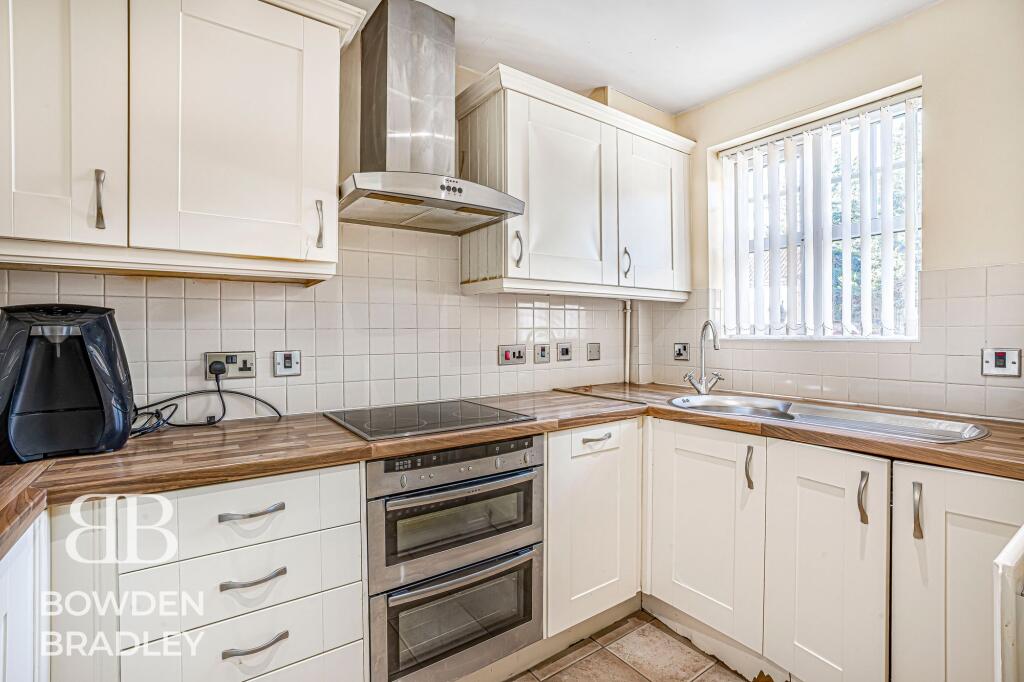 House in Ilford - View 3