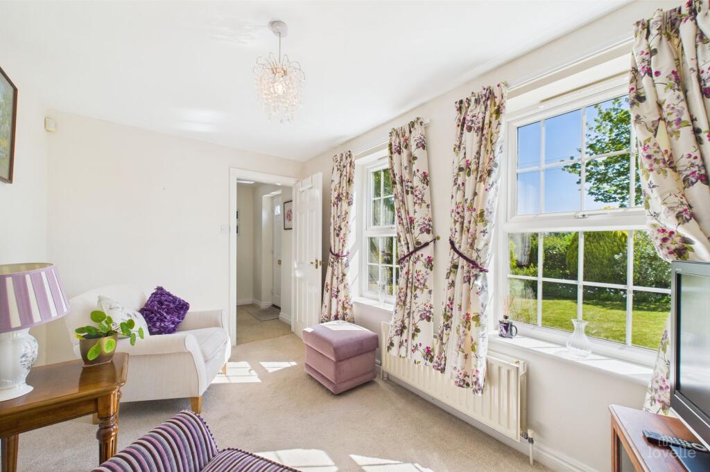 House in Doncaster, Wootton - View 4