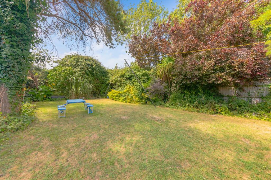 Harrisons Lane, Ringmer, BN8 photo 4
