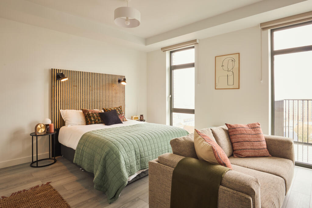 Main image of property: Friars Walk, Reading, Berkshire, RG1