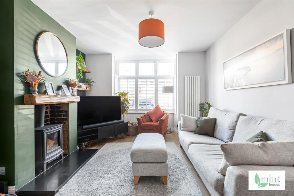House in Kingston upon Thames - View 2