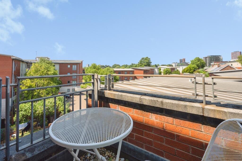 Rickman Drive, Birmingham photo 4