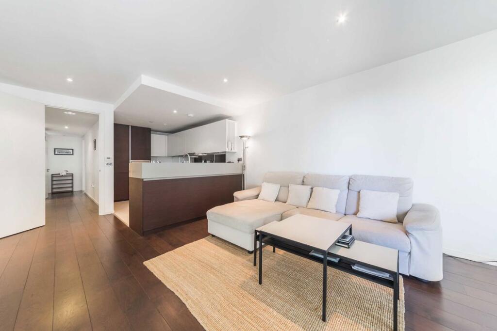 Apartment in London, St John's Estate, Isle of Dogs - View 5