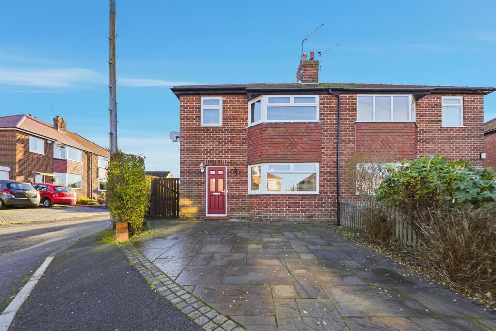 Main image of property: Cambridge Avenue, Macclesfield