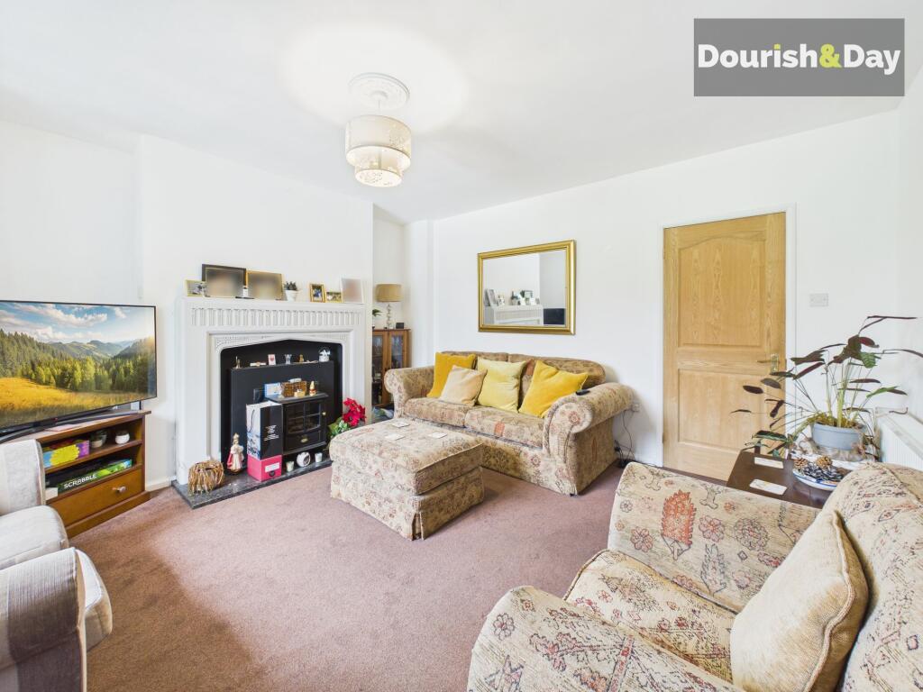 House in Stoke-on-Trent - More
