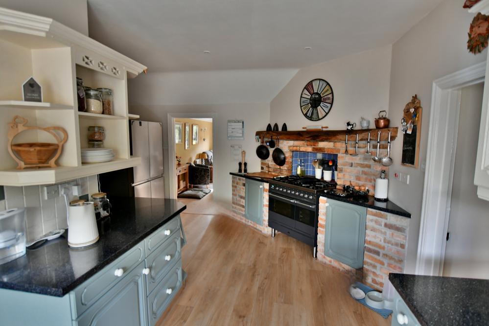 House in Sturminster Marshall - View 5