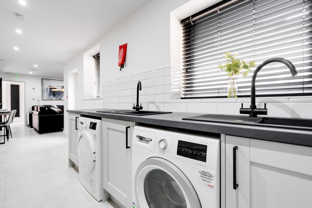 1 bedroom house share for rent