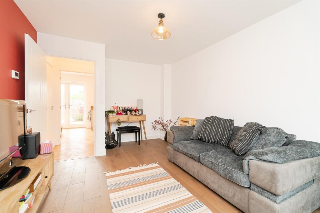 Partridge Way, Holt photo 4