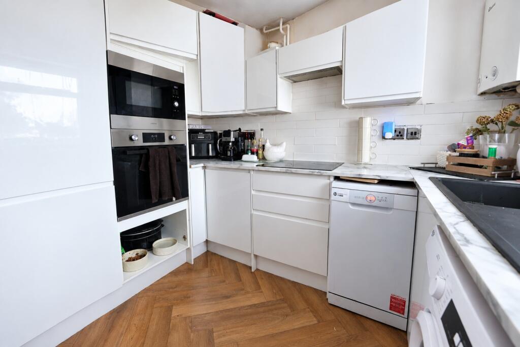 House in Southampton - View 5