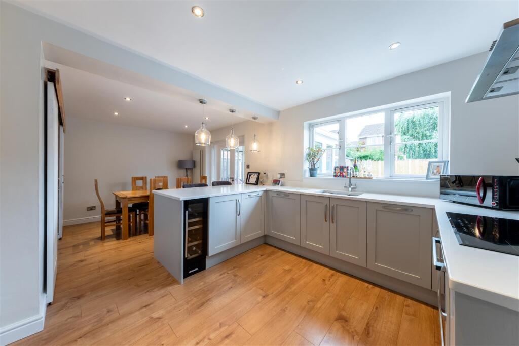 Carnoustie Close, Winsford photo 2