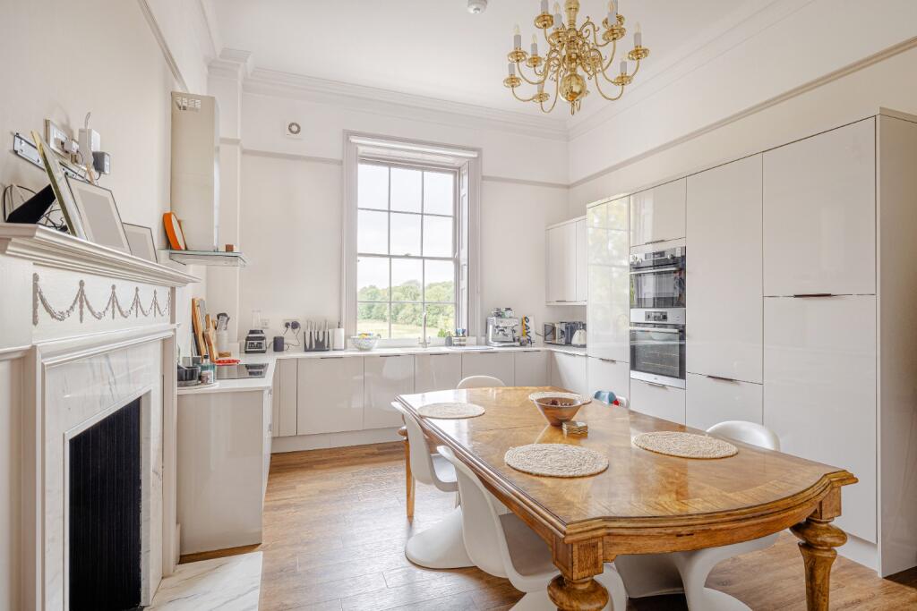 Apartment in Chelmsford - View 5