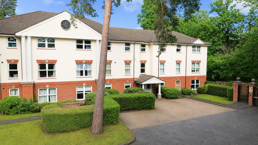 Main image of property: Boundary Road, Farnborough