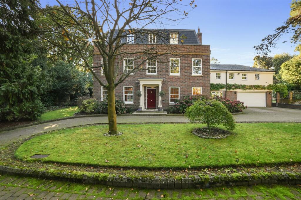 5-bed detached on Beacon Hill, Wickham Bishops, Witham, £1,625,000