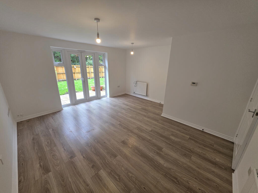 Saner Drive, Winnington, Northwich, Cheshire, CW8 photo 4