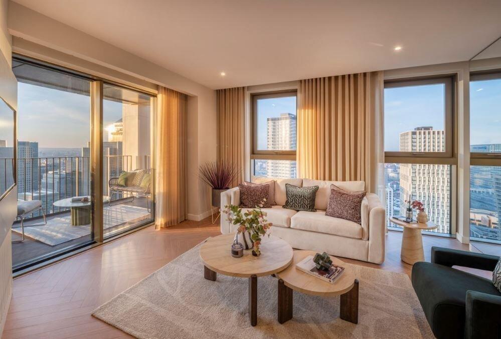 Main image of property: One Thames Quay, 
222 Marsh Wall, E14