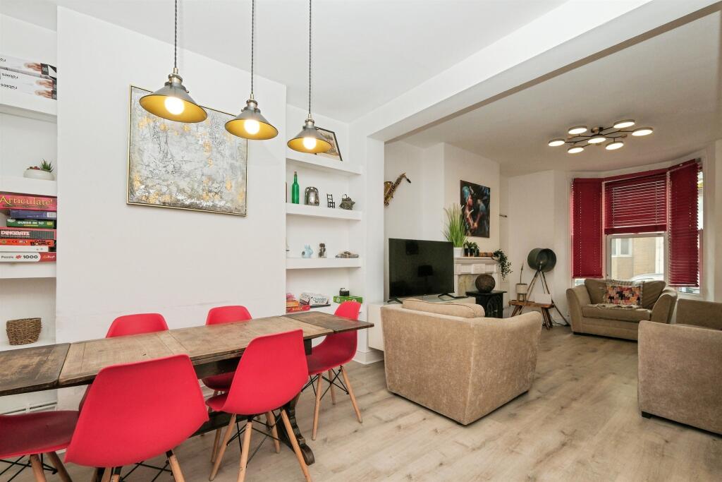 House in Brighton - View 3