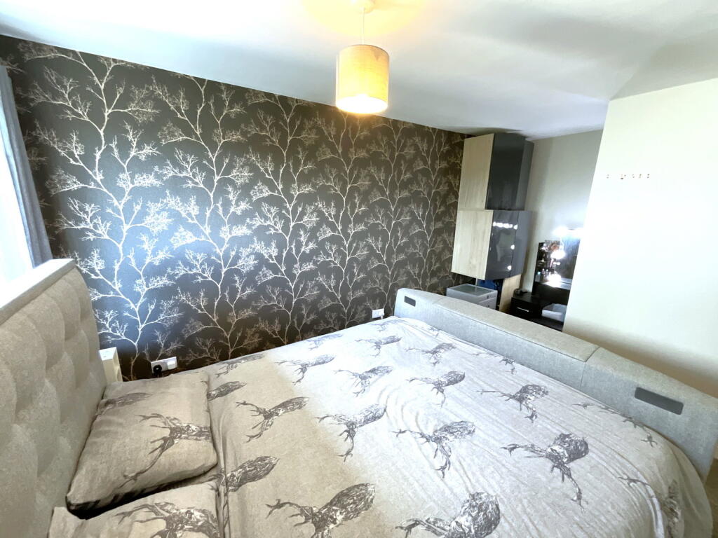 Additional image 9 of HALESOWEN, Loughton Grove