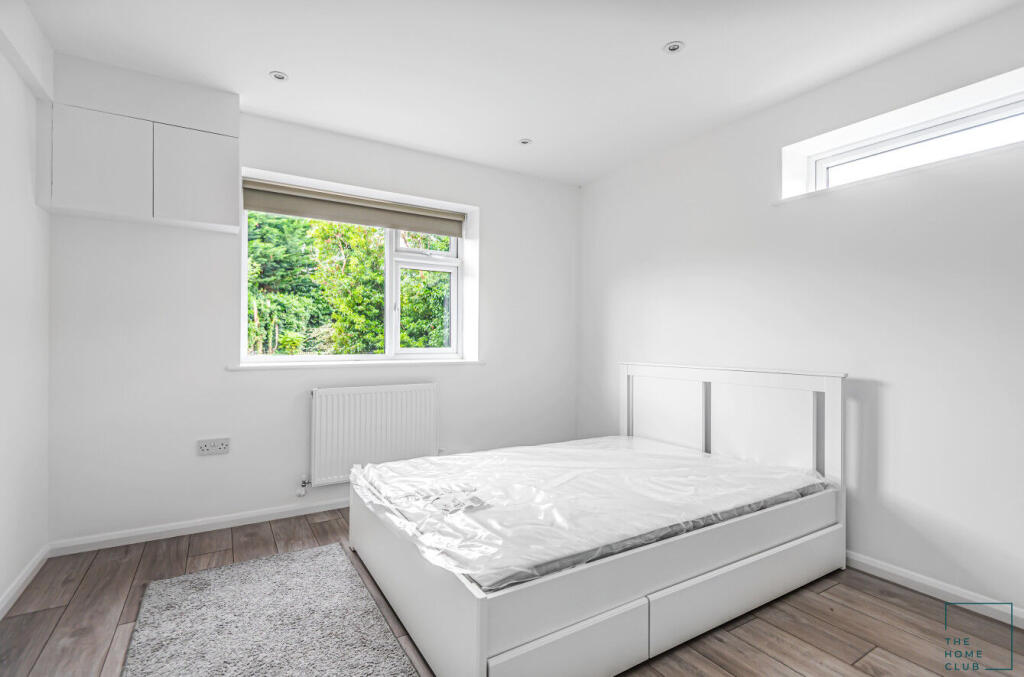 House in Guildford, Surrey - More