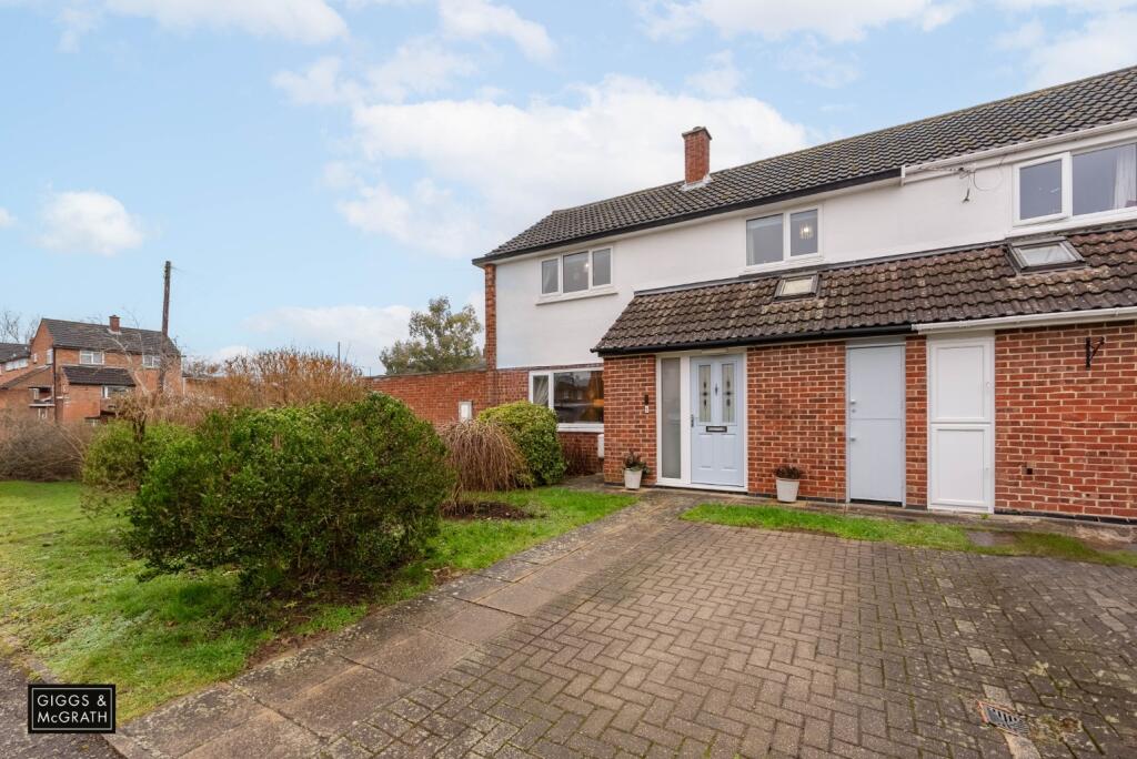 3-bed terraced on Bedford Close, Wyton, Huntingdon, Cambridgeshire, PE28 2HH, £250,000
