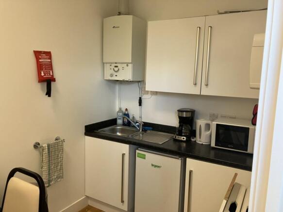 Photo 10