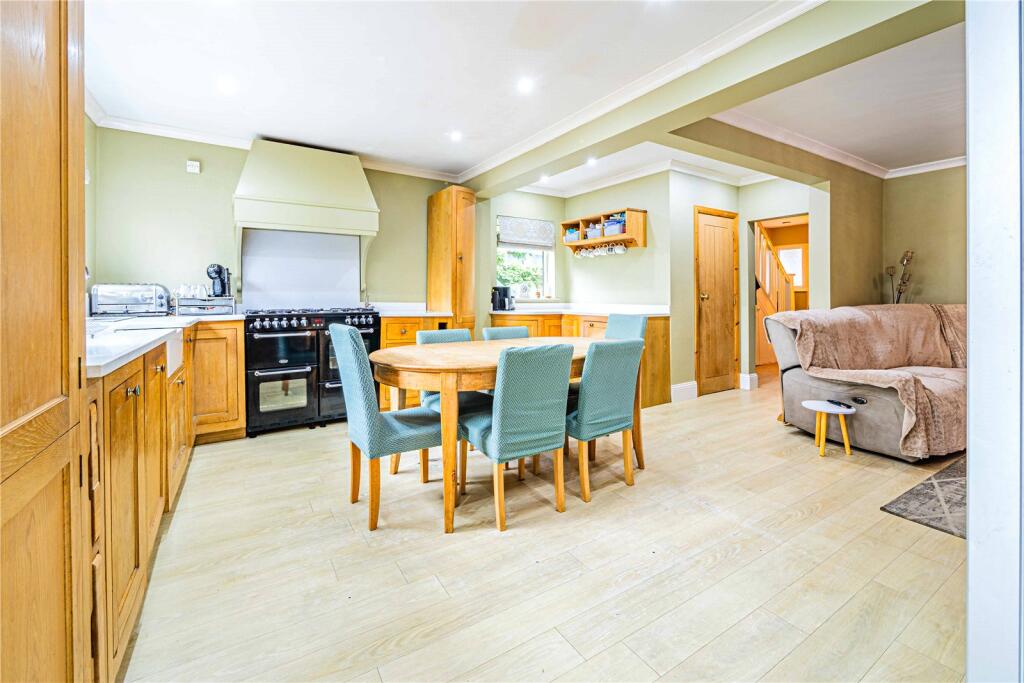 House in Watford - View 3