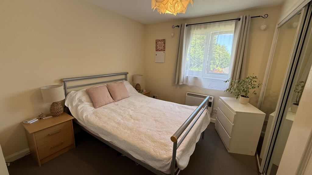 Apartment in Edinburgh - More