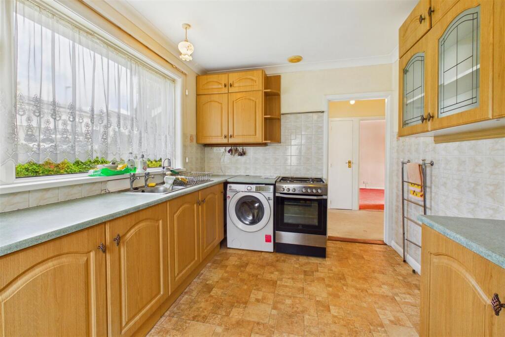 House in Truro - View 5