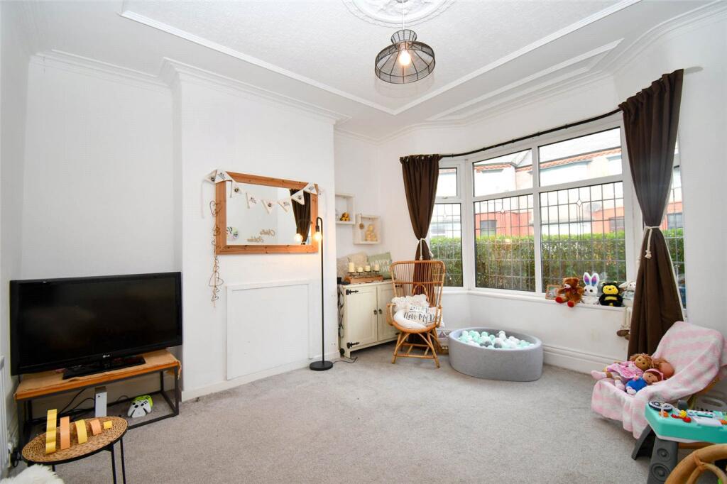 House in Birkenhead, Egerton Park - View 3