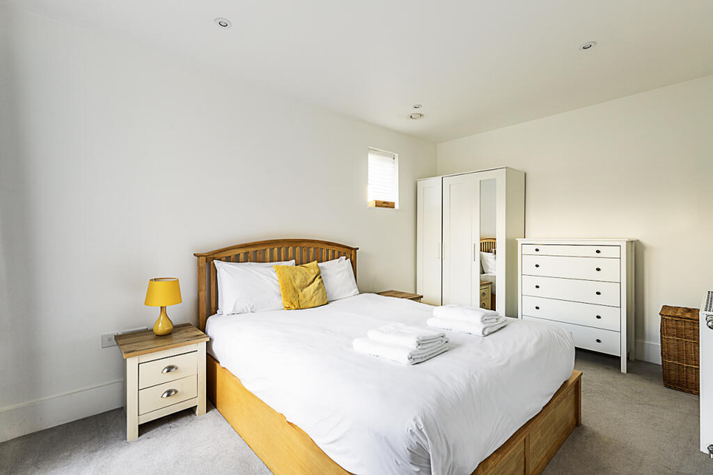 Apartment in London - View 3