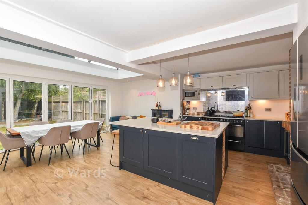 House in Ashford, Brabourne - View 2
