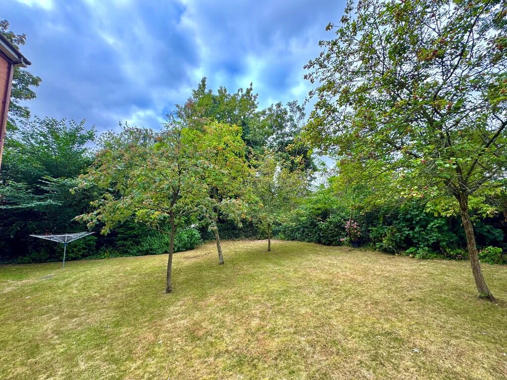 Apartment in Trafford, Greater Manchester - View 2