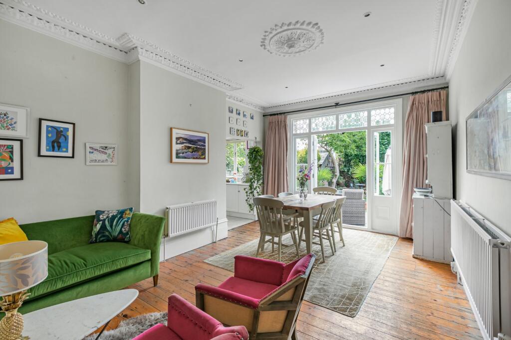 House in London - View 5