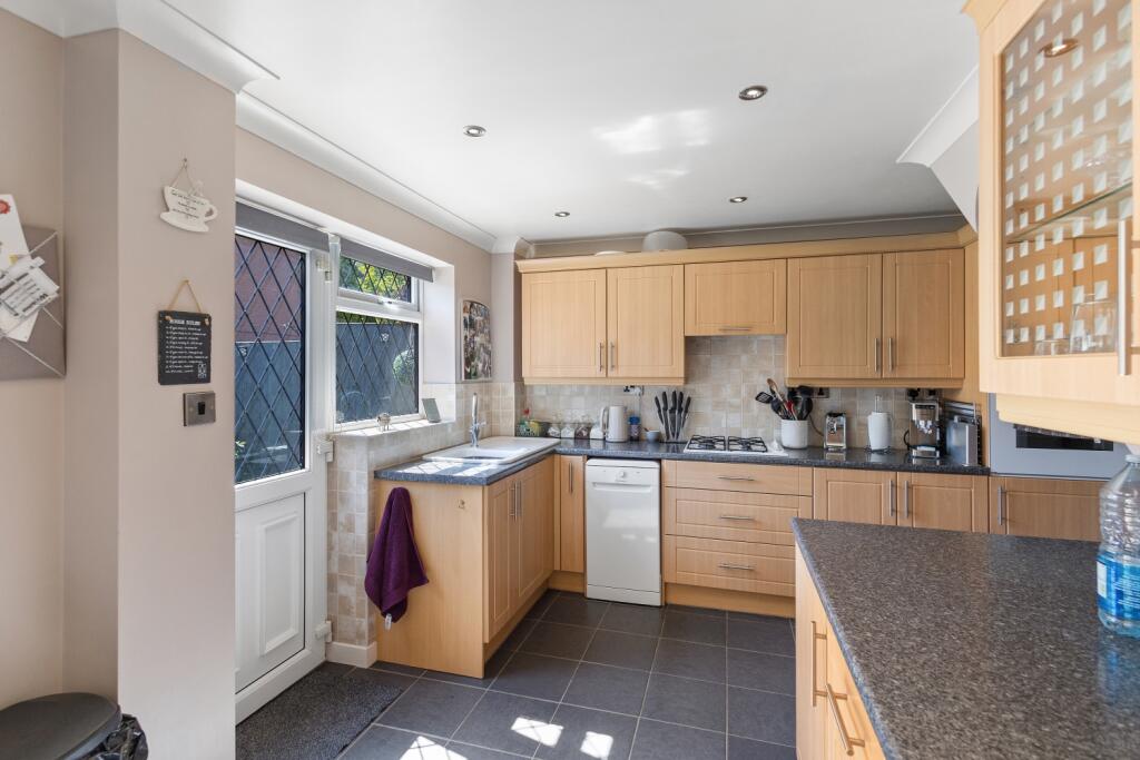 15 The Meer, Fleckney, Leicester photo 3