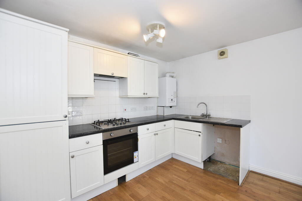 Apartment in Redruth, Cornwall - View 4