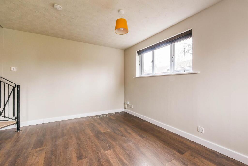 Oak Croft, Clayton-Le-Woods, Chorley photo 3