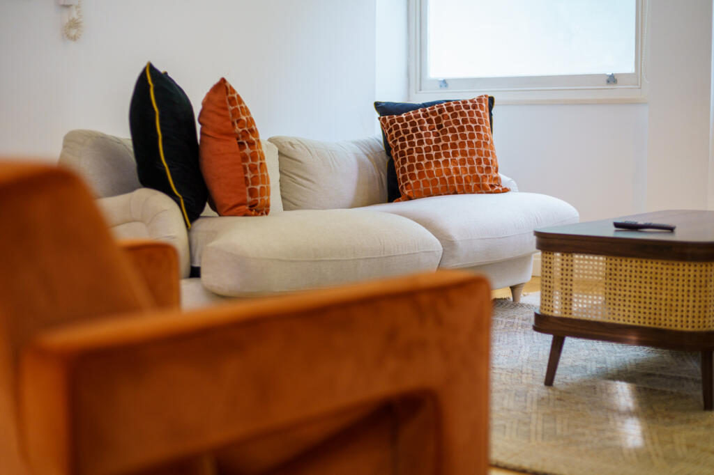 2 bedroom maisonette for rent