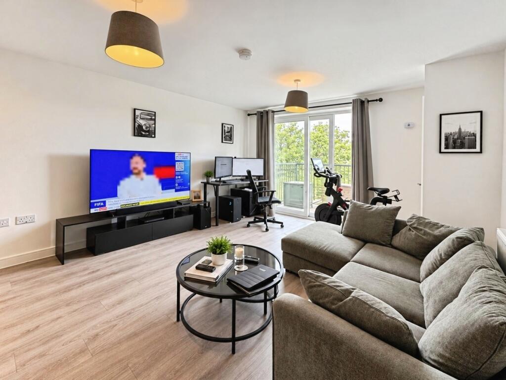 Apartment in Guildford - View 4