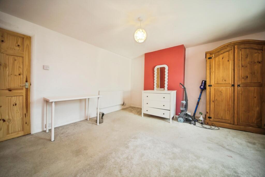 Cardinalls Road, Stowmarket, Suffolk, IP14 photo 2